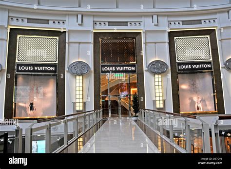 isreplica louis vuitton cheaper in taiwan